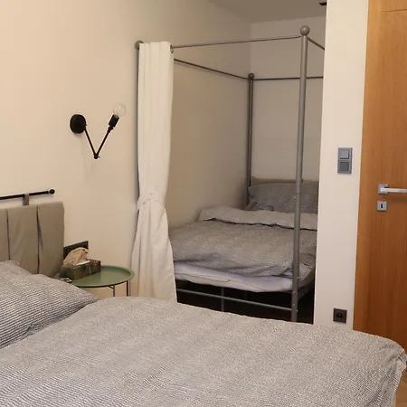 C7 Vsehrdovo Namesti 9 Apartment